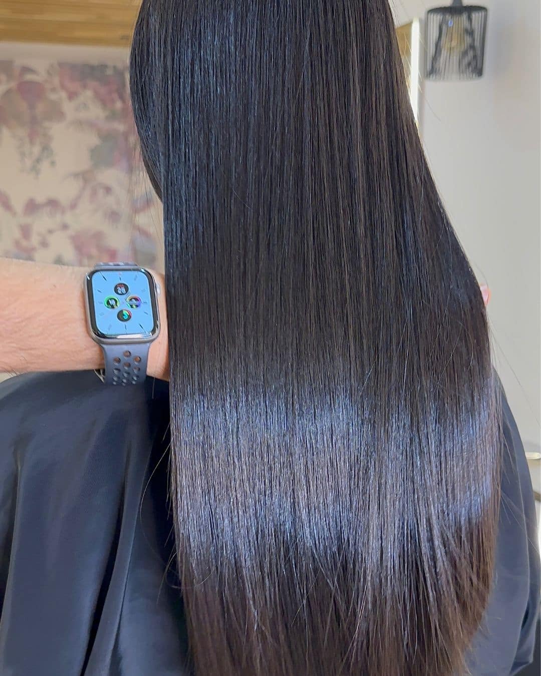 Lissage enzymothérapie cheveux : durée et résultats